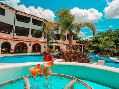 Poolside Dinning 1