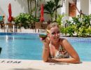 drinks in the pool at sugar cane club barbados 